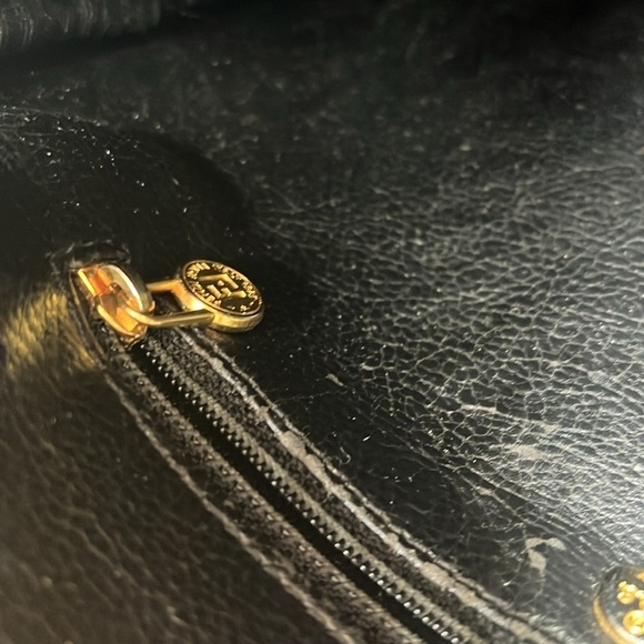 Fendi Vintage 11” x 9” x 3” Zip Top Pillow Bag Detachable Chain Crossbody Strap - Picture 12 of 14